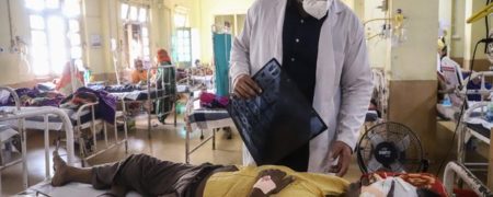 شیوع «قارچ سیاه» در میان بیماران کرونایی هند و تخلیه یک یا هر دو چشم برای زنده ماندن