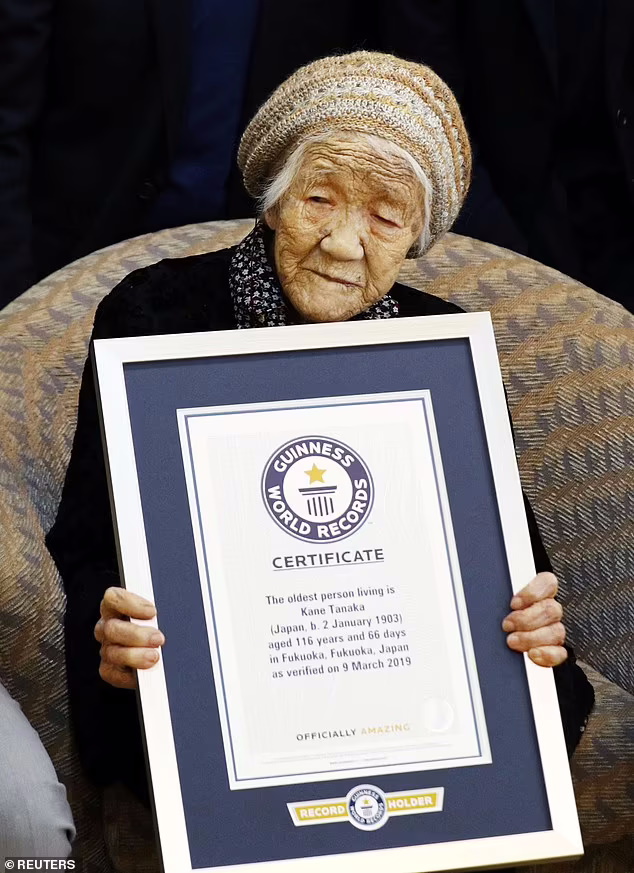 کانه تاناکا 118 ساله مسن ترین انسان زنده روی زمین از مراسم دست به دست کردن مشعل مسابقات المپیک 2020 توکیو کناره گیری کرد