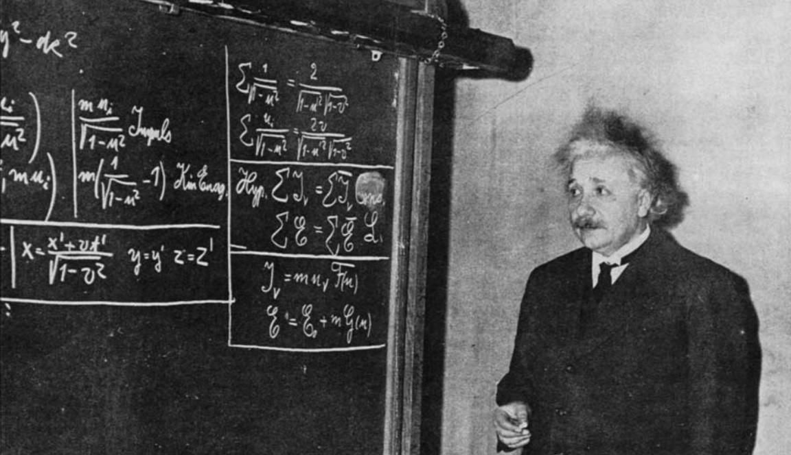 نامه ای که توسط آلبرت انیشتین نوشته شده و در آن فرمول مشهور E=mc2 ذکر شده ، در یک حراجی به قیمت بیش از 1.2 میلیون دلار به فروش رسیده است