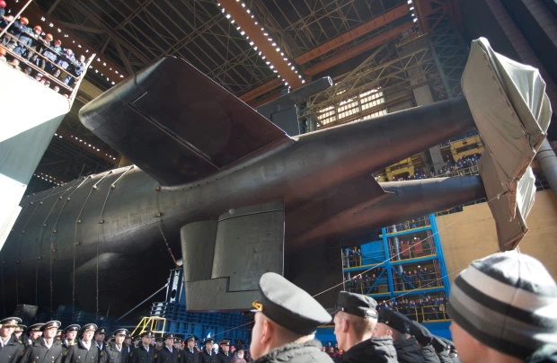 زیردریایی روسی 604 فوتی بلگورود (Belgorod) با وزن 14700 تن وزن و مجهز به اژدرهای هسته ای برای اولین بار روز جمعه گذشته به دل دریا زد.