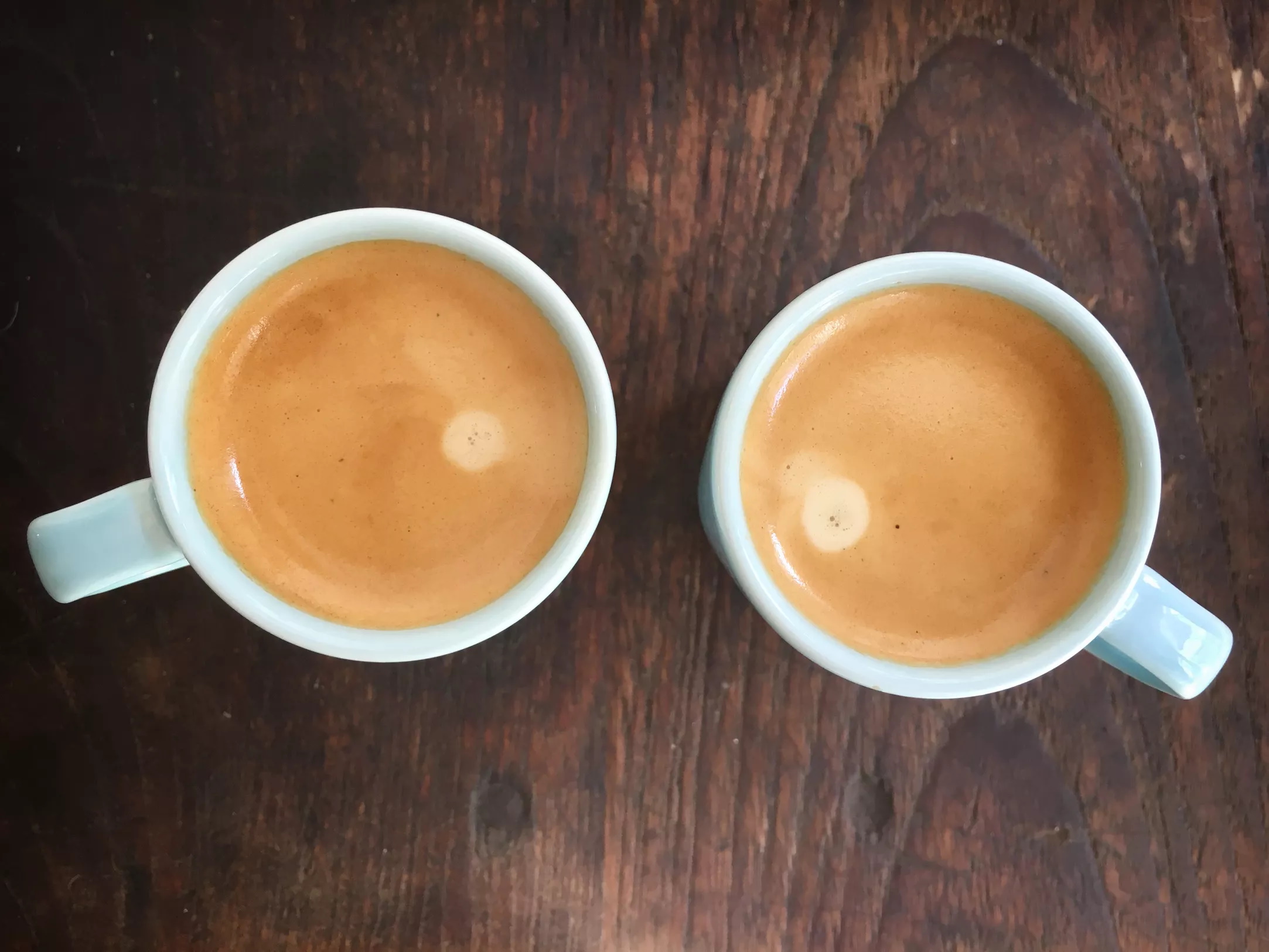 قهوه سازهای متفاوت می توانند نتیجه ای متفاوت در پی داشته باشند. دمای آب بر طعمی که از دانه های قهوه متصاعد می شود تاثیر گذار خواهد بود