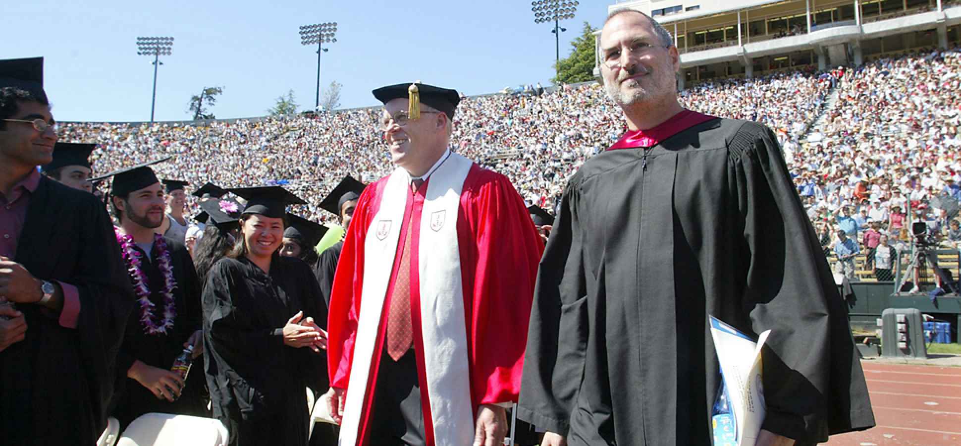 علیرغم فراوان بودن سخنرانی، کمتر سخنرانی فارغ التحصیلی می تواند به جایگاه سخنرانی استیو جابز در دانشگاه استنفورد در سال 2005 برسد.