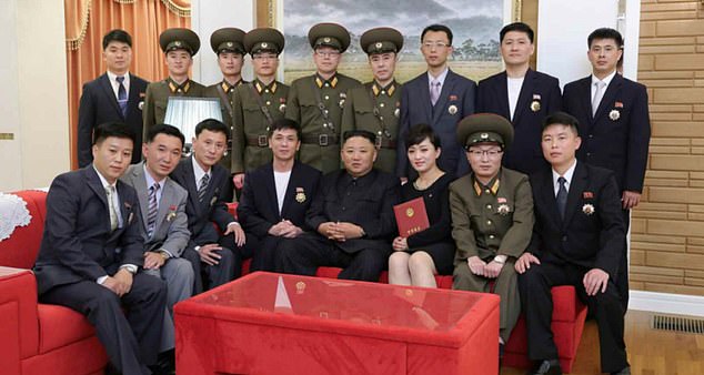 گروه موسیقی مورد علاقه کیم جونگ اون در کره شمالی ظاهراً یک قصر مجلل به خاطر وفاداریشان به رهبر کره شمالی هدیه گرفته اند.
