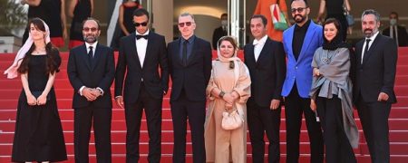 تشویق ۵ دقیقه‌ای ایستاده در جشنواره کن برای فیلم «قهرمان» ساخته اصغر فرهادی + ویدیو