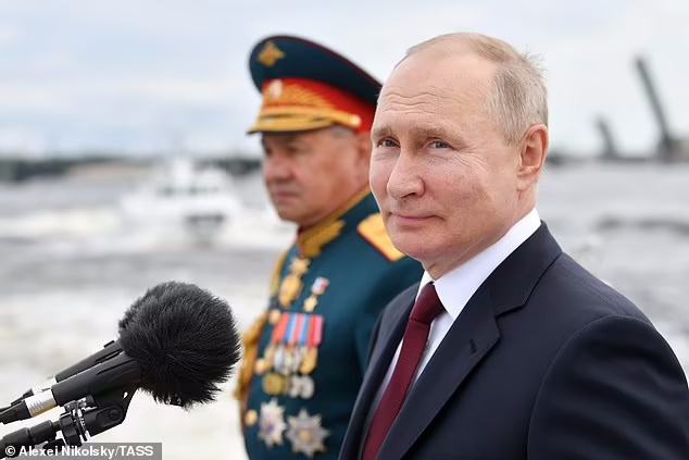 ولادیمیر پوتین رییس جمهور روسیه روز گذشته مدعی شده که روسیه این قدرت را دارد که «حمله ای غیرقابل توقف» را علیه دشمنانش اجرا کند