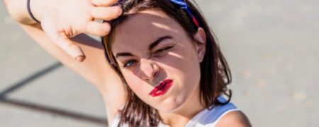 آفتاب سوختگی چشم ها و هر آنچه باید درباره آن بدانید