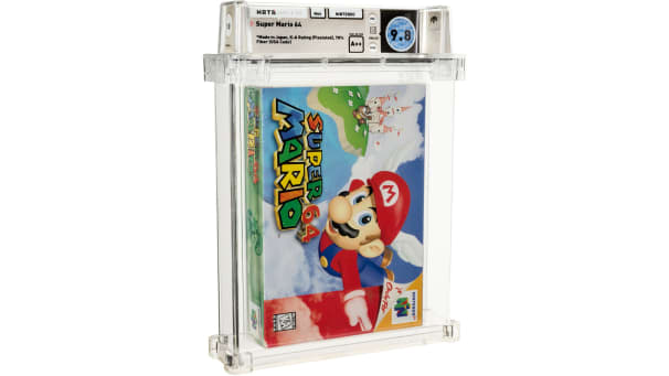 یک کپی از بازی Super Mario 64 به قیمت بیش از 1.5 میلیون دلار فروخته شده و بدین ترتیب رکورد گرانقیمت ترین بازی ویدیویی در حراجی ها شکسته شد.