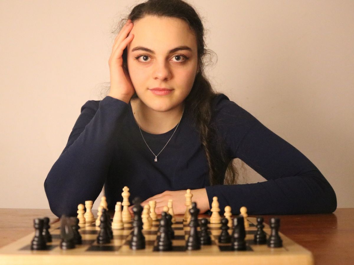 روسیه با 240 استاد بزرگ همچنان رتبه اول را در میان کشورهای دارای بیشترین تعداد استاد بزرگ شطرنج در اختیار دارد.