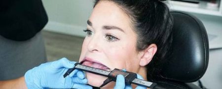 کاربر زن تیک تاکی رکورد گینس گشادترین دهان جهان را به نام خود ثبت کرد