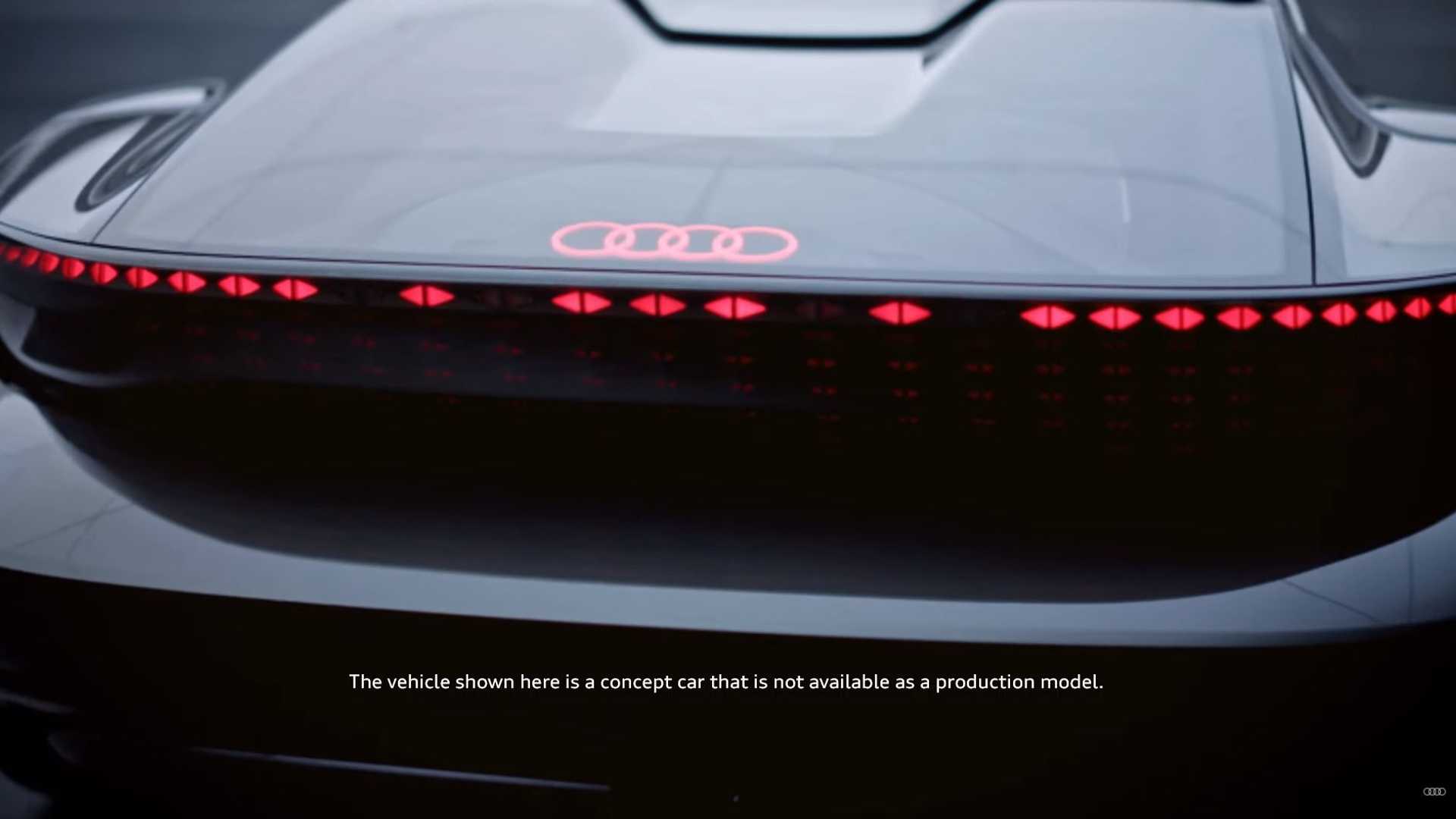 تازه ترین خودرو مفهومی آئودی (Audi) با نام skysphere، به گفته این کمپانی هم خودران و هم دارای راننده انسانی خواهد بود.