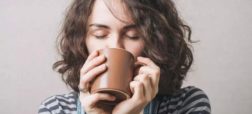 ترک قهوه برای موها مفید است مضر؟