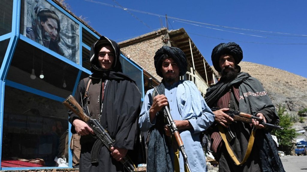 مشاور سابق امنیت ملی امریکا: احتمال دستیابی طالبان به ۱۵۰ کلاهک هسته ای