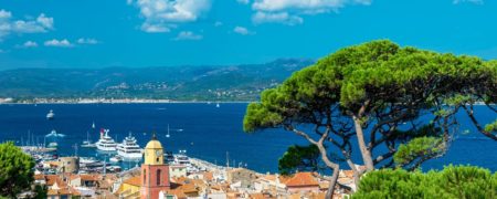 سن تروپه؛ روستایی در فرانسه که سلبریتی‌ها عاشقش هستند