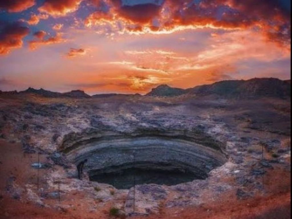 مشاهدات اولین گروه باستان شناسان از «چاه جهنم» در یمن که زندان اجنه و شیاطین است