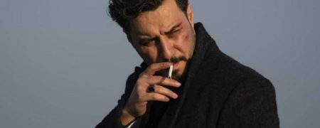 ماجرای گوشی لاکچری شخصیت مالک در سریال «زخم کاری»