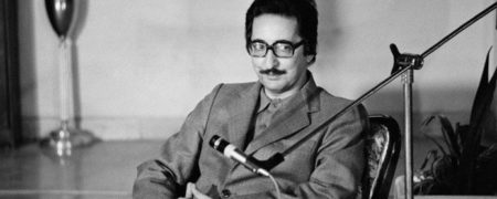 ابوالحسن بنی صدر اولین رییس جمهور تاریخ ایران در سن ۸۸ سالگی درگذشت