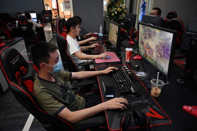 در تازه ترین دستورالعمل های خود، دولت چین می خواهد بازی های ویدیویی که دارای «مردان زن نما» و روابط همجنسگرایی هستند را ممنوع کند.