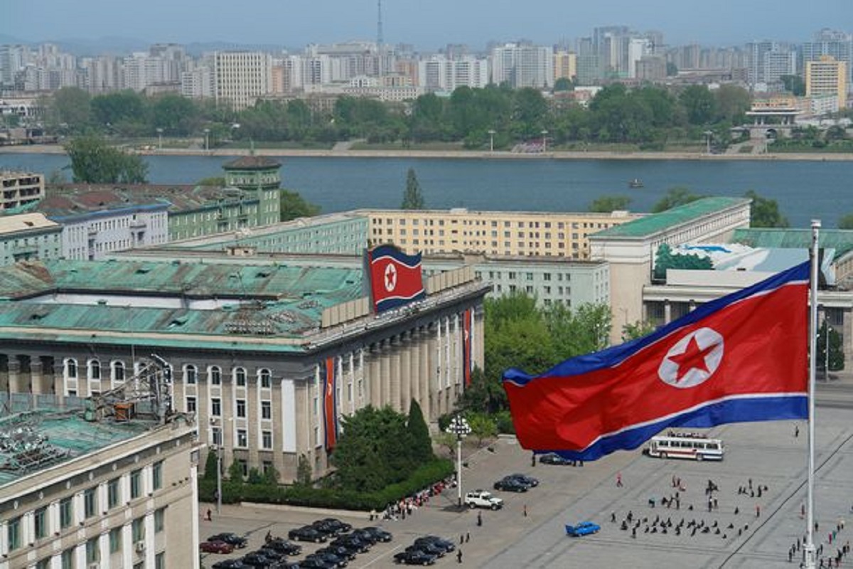 قاچاق بازی مرکب به کره شمالی