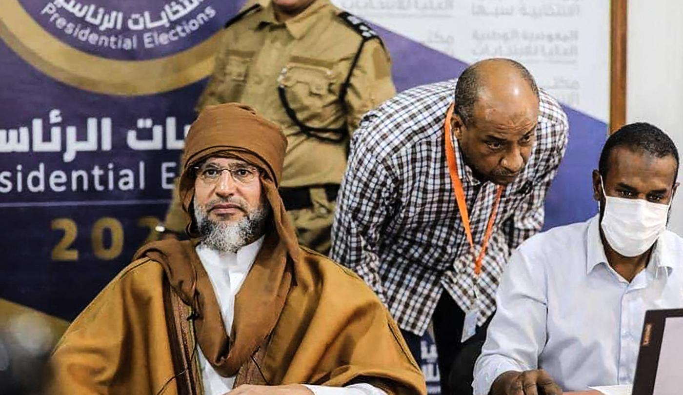 سیف الاسلام قذافی فرزند معمر قذافی رهبر سابق لیلی به عنوان نامزد انتخابات ریاست جمهوری آینده لیبی ثبت نام کرده است.