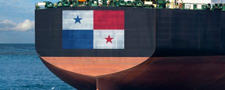 چرا اکثر کشتی های تجاری جهان از پرچم پاناما به عنوان پرچم مصلحتی استفاده می کنند؟