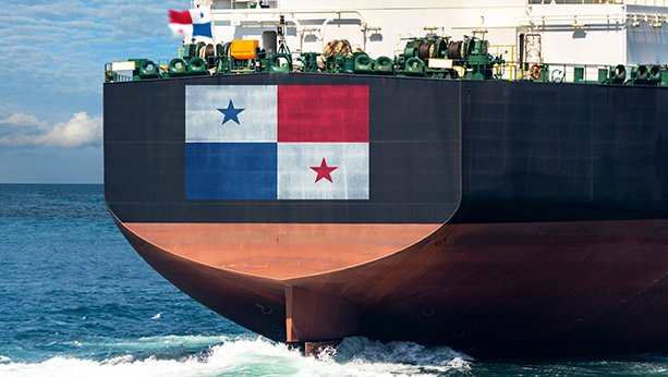 چرا اکثر کشتی های تجاری جهان از پرچم پاناما به عنوان پرچم مصلحتی استفاده می کنند؟