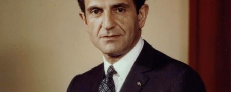 اردشیر زاهدی نخست وزیر سابق ایران و داماد محمد رضا شاه در ۹۳ سالگی درگذشت