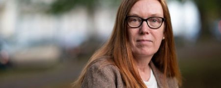 سازنده واکسن آسترازنکا می‌گوید با توجه به سویه امیکرون، همه‌گیری بعدی شاید مرگبارتر باشد