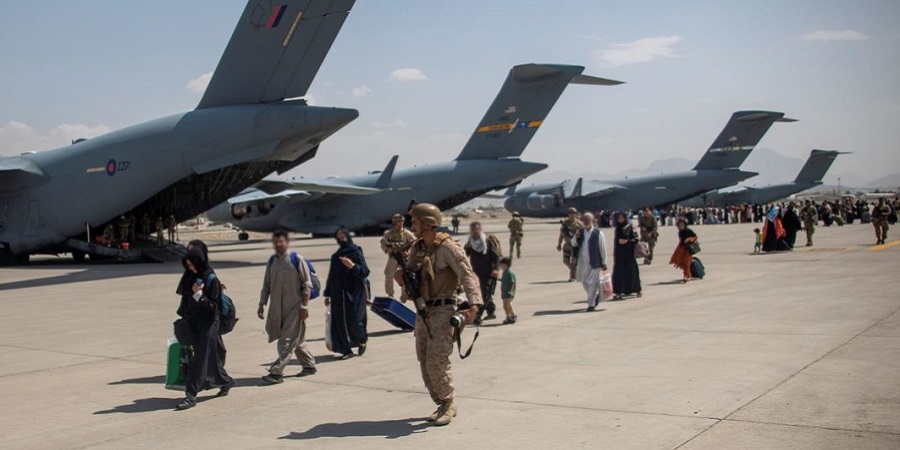 افشای کوتاهی دولت انگلیس در خارج کردن افغان ها از افغانستان