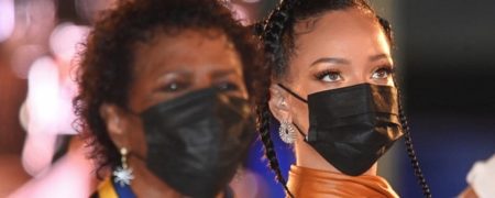 ریانا قهرمان ملی جمهوری باربادوس شد