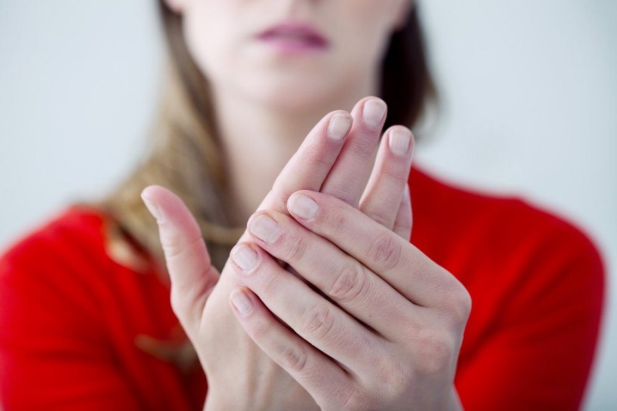 دانشمندان: زنانی که انگشت اشاره آنها کوتاه تر از انگشت حلقه آنها است قوی ترند