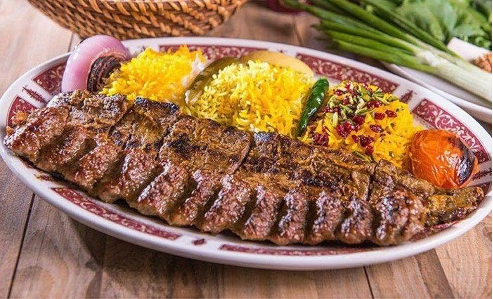 برنامه‌ریزی یک ناهار مجلسی به سبک پذیرایی ایرانی!