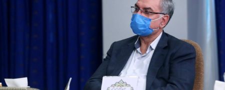 همه چیز درباره جنجال کارت واکسن وزیر بهداشت