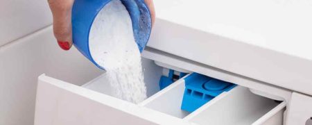 آیا پودرهای لباسشویی به بافت و رنگ لباس آسیب می‌زنند؟