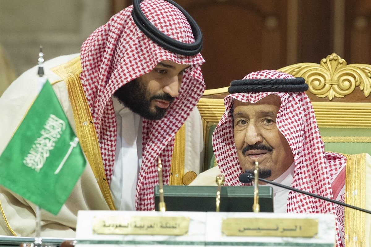 برخی خبرگزاری های داخلی و عربی از مرگ ملک سلمان پادشاه عربستان سعودی خبر می دهند هر چند این خبر تاکنون تایید نشده است.