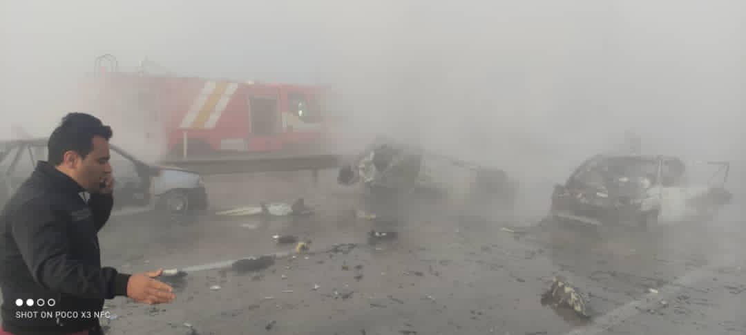 تصادف زنجیره ای بیش از 50 خودرو در جاده بهبهان-رامهرمز روبروی روستای دودانگه در استان خوزستان به کشته شدن دستکم 4 نفر