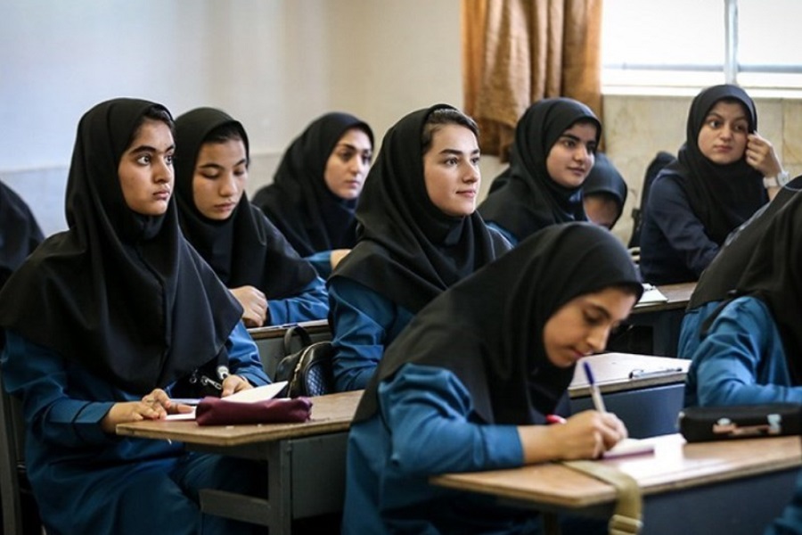 معصومه ابتکار: در مدارس حداد عادل برداشتن حجاب اجباری است