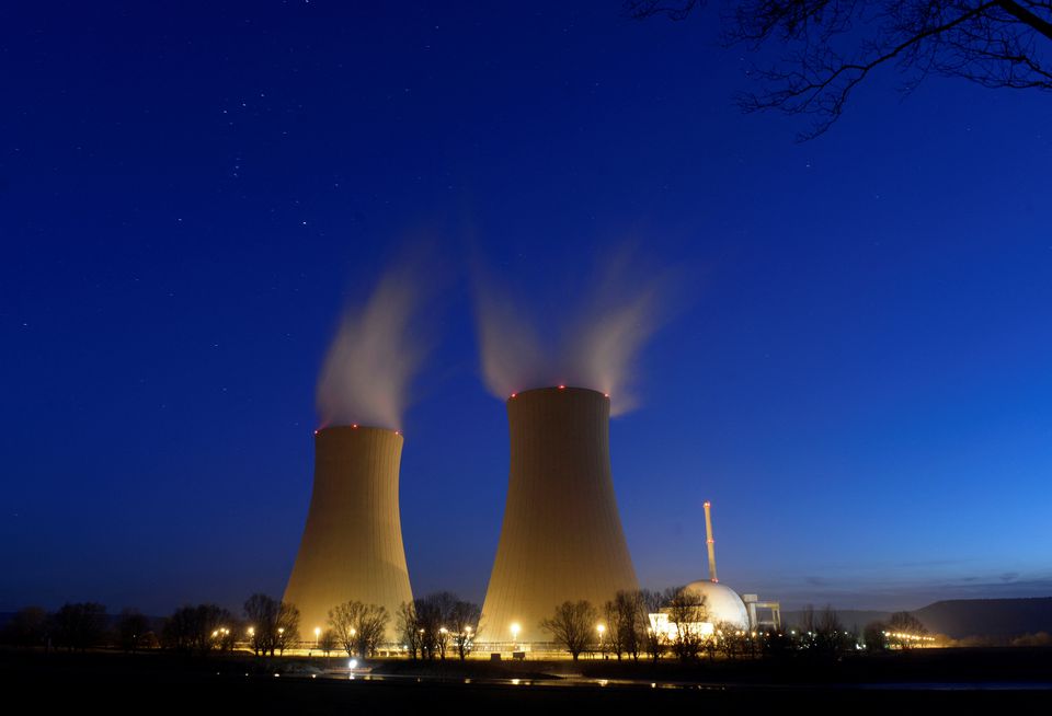 آلمان سه نیروگاه هسته ای دیگر از 6 نیروگاه باقیمانده اش را نیز از مدار خارج کرد، در حالی که تلاش دارد عقب نشینی اش از استفاده از انرژی هسته ای