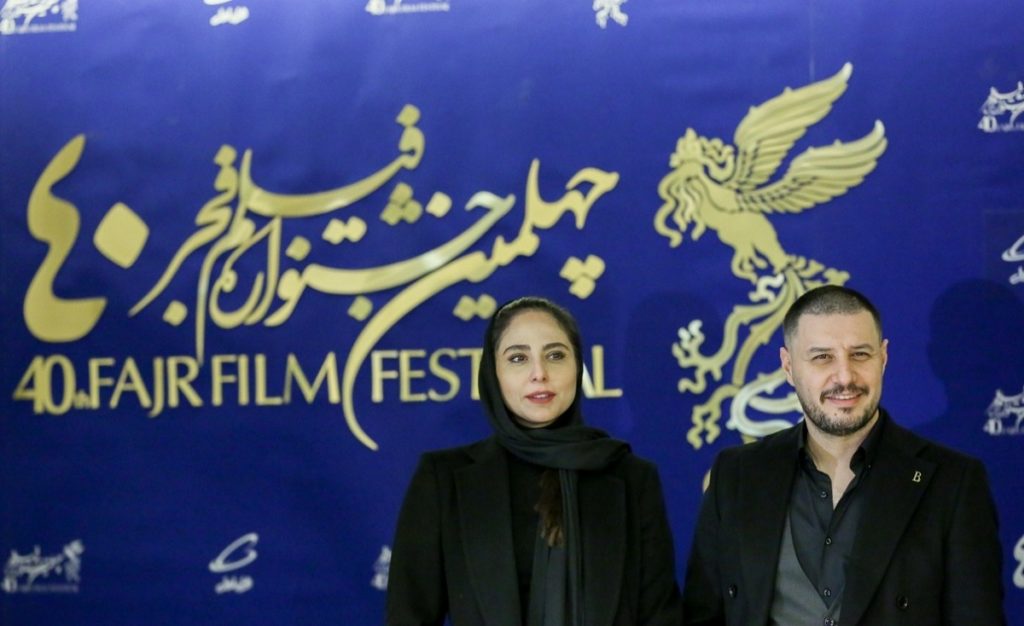 ژست های عجیب رعنا آزادی ور در جشنواره فیلم فجر! + ویدیو