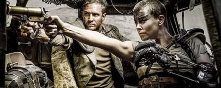 واکنش تام هاردی به ادعای شارلیز ترون درباره خشونتش سر صحنه فیلم «مکس دیوانه»