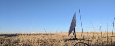 اینترنت ماهواره ای استارلینک چگونه کار می کند و چقدر هزینه دارد؟