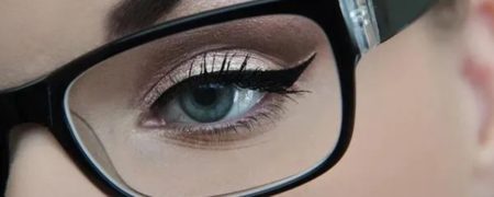 هشت اصل مهم آرایش چشم برای افراد عینکی