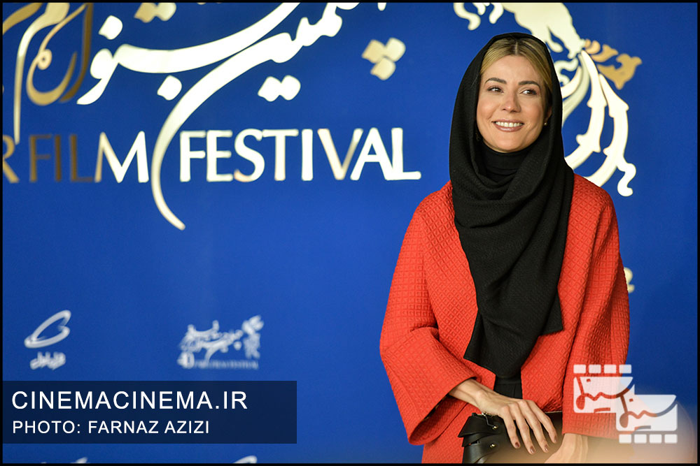 تغییر چهره سارا بهرامی در جشنواره فجر مورد توجه کاربران قرار گرفته است.
