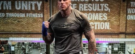 رونمایی مارتین فورد از تمرینات متفاوتش برای مبارزه با هالک ایرانی + ویدیو