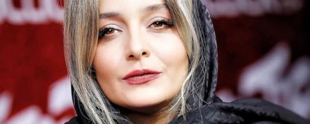 گریه طرفداران ساره بیات برای او در مراسم اکران فیلم عنکبوت + ویدئو