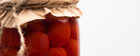 ساقط کردن پهپاد روسی با شیشه ترشی توسط مادربزرگ اوکراینی