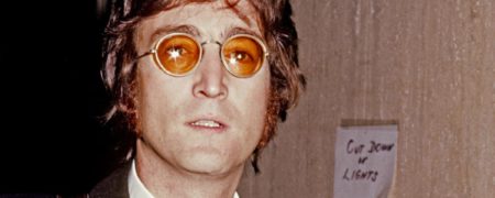 ۱۰ سلبریتی مشهوری که توسط طرفدارانشان کشته شدند؛ از «جان لنون» تا «جیانی ورساچه»