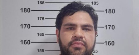 عکس عاشقانه فیسبوکی، قاچاقچی مواد مخدر تحت تعقیب در ۲۰۰ کشور را لو داد!