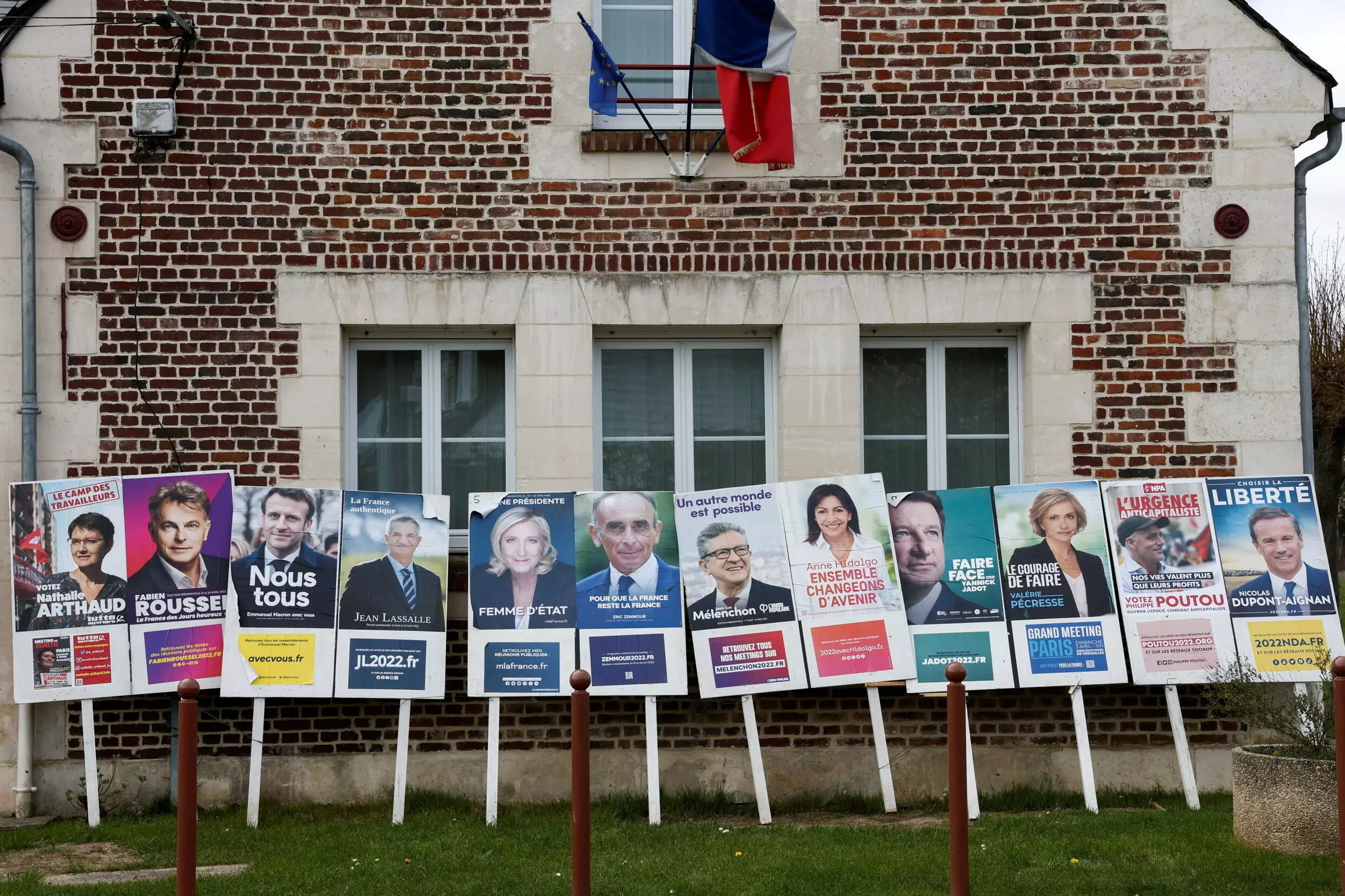 روز سرنوشت‌ساز فرانسوی‌ها؛ چه کسی پیروز انتخابات می‌شود؟