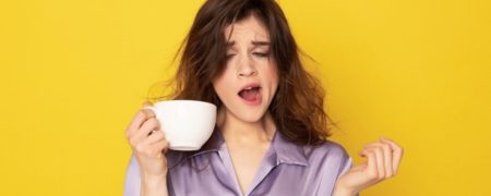 چرا نباید قبل از صبحانه قهوه بخوریم؟