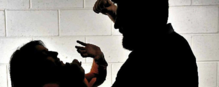 حمله حراست پالایشگاه بیدبلند به یکی از پرسنل خانم بیمارستان مهرگان + ویدیو